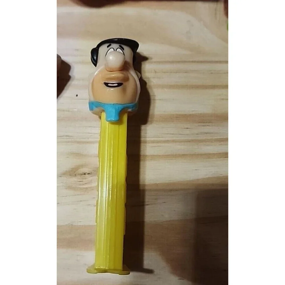 Vintage Flintstones Fred Flintstone  Figures House Pez Lot Of 4 - Picture 2 of 6